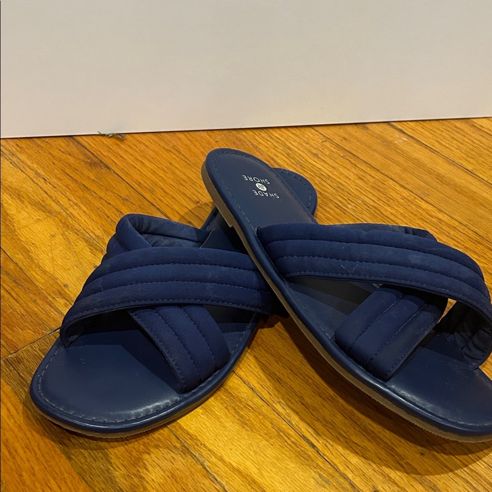 Shade & Shore Deep Blue Quilted Slides